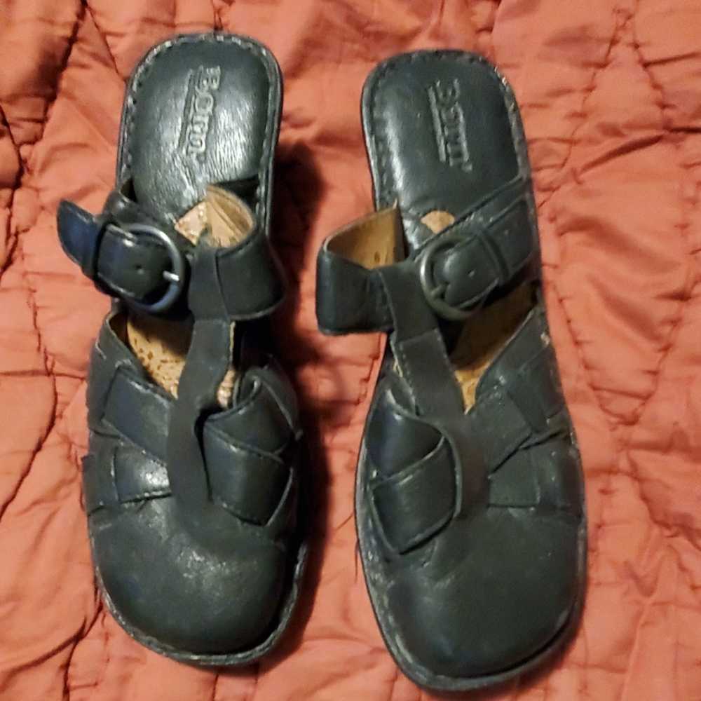 Born black leather slip-on new 8.5